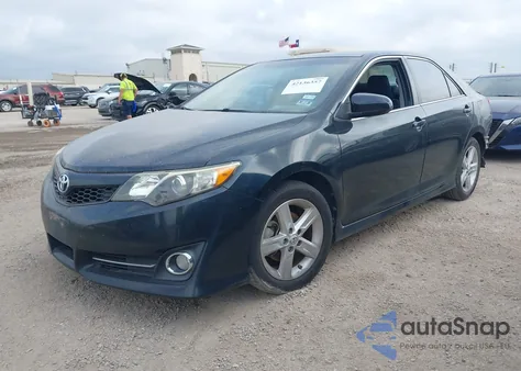 2012 Toyota Camry Se z USA, uszkodzony, nr VIN 4T1BF1FK4CU174104